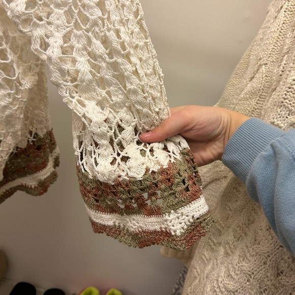 Muche Et Muchette oversized poncho. - Picture 3 of 3